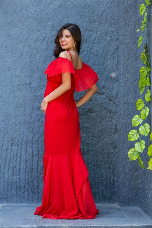 Luxe Candy Off-Shoulder Fish Cut Maternity Photoshoot Gown