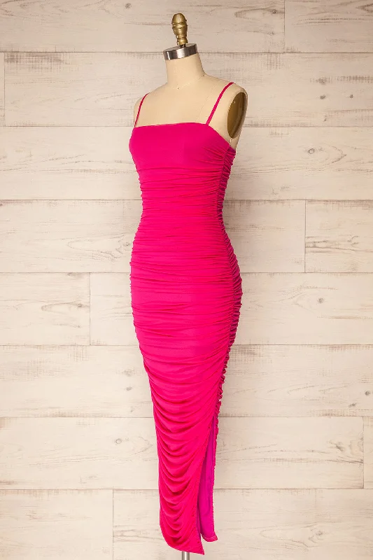 Yurtof Fuchsia | Fitted Ruched Midi Dress