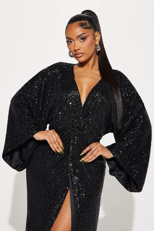 Dancing Queen Sequin Maxi Dress - Black