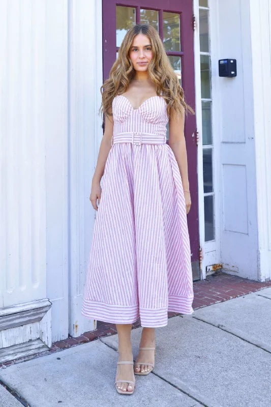 Petite Belted Stripe Fit and Flare Maxi Dress (White/Red)